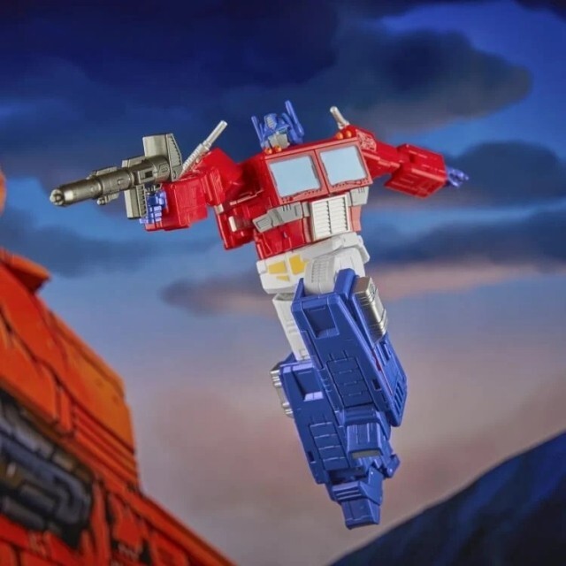 IN STOCK Hasbro Transformers Optimus Prime Studio Series 86 Commander figure