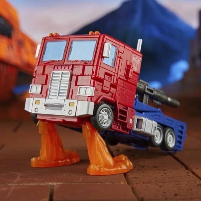 IN STOCK Hasbro Transformers Optimus Prime Studio Series 86 Commander figure