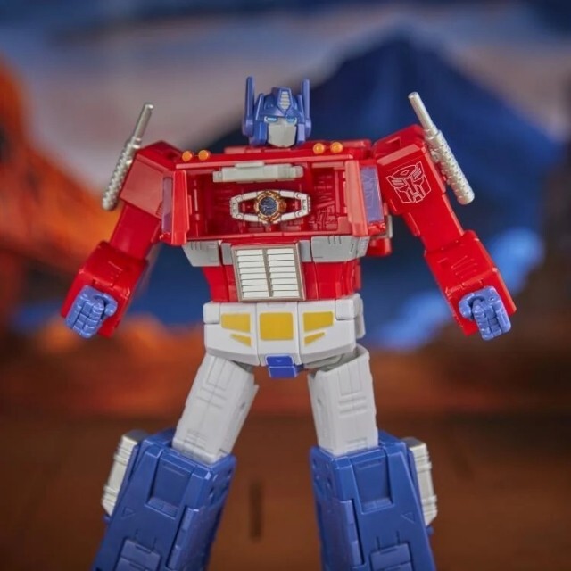 IN STOCK Hasbro Transformers Optimus Prime Studio Series 86 Commander figure