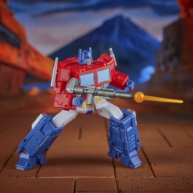 IN STOCK Hasbro Transformers Optimus Prime Studio Series 86 Commander figure