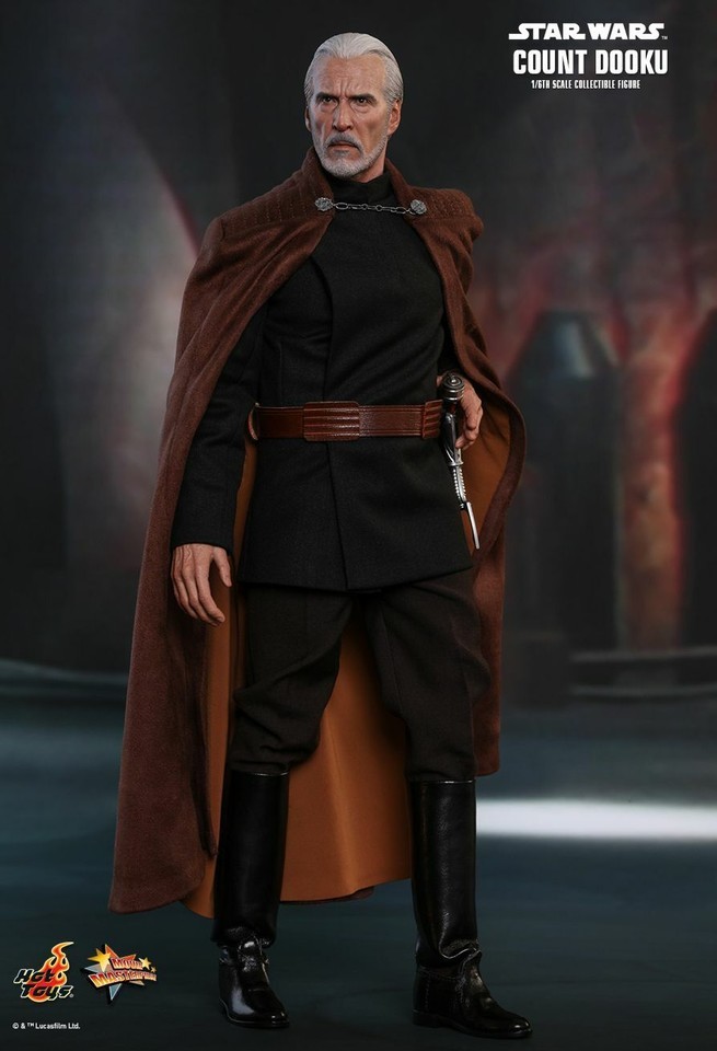 Hot Toys MMS496 Star Wars Episode II Attack of the Clones Count Dooku 1/6 Action Figure