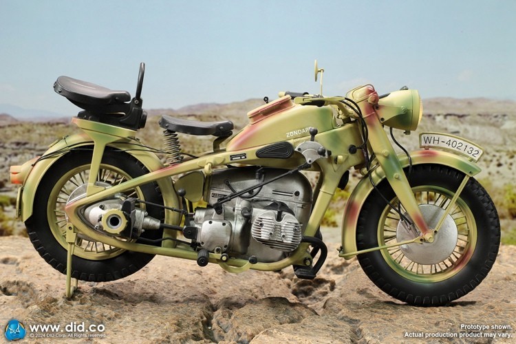 In Stock New DID E60075 Motor Tricycle KS750 Motorcycle Model Figure 1/6 Scale