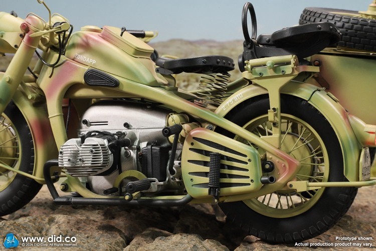 In Stock New DID E60075 Motor Tricycle KS750 Motorcycle Model Figure 1/6 Scale
