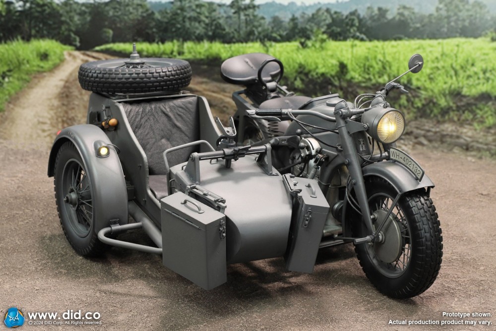 In Stock New DID E60075 Motor Tricycle KS750 Motorcycle Model Figure 1/6 Scale