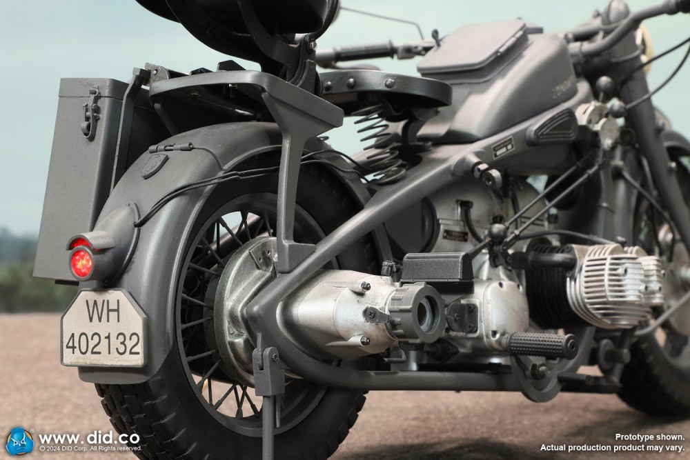 In Stock New DID E60075 Motor Tricycle KS750 Motorcycle Model Figure 1/6 Scale