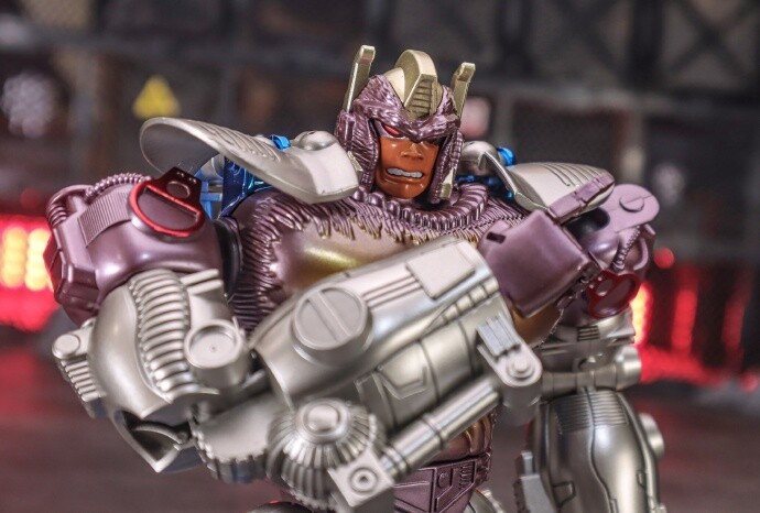 In Stock TransArt BWM-02 Skateboard Gorilla BW Transmetal Optimus Primal Figure