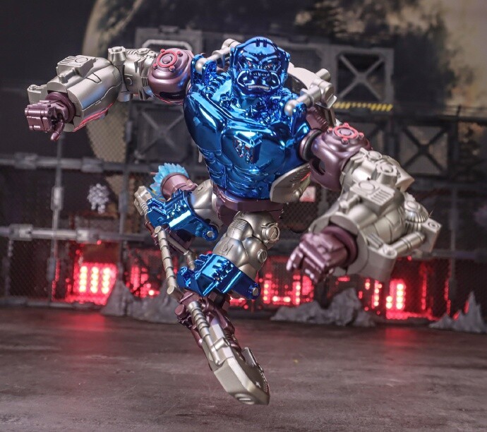 In Stock TransArt BWM-02 Skateboard Gorilla BW Transmetal Optimus Primal Figure