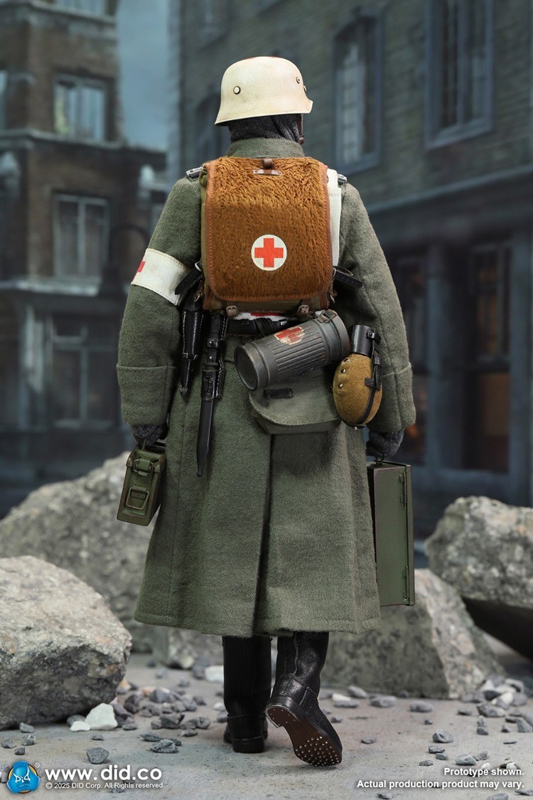 Ready! DID D80183 1/6 WWII German WH Medic Officer Candidate, Unterazt Gröger