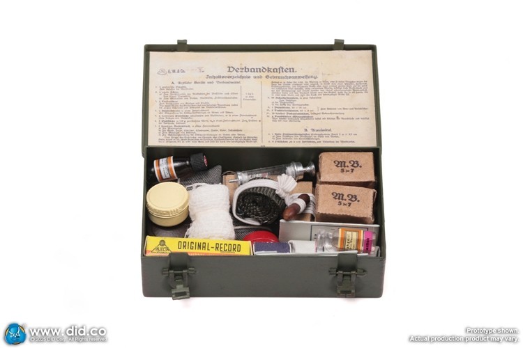 Ready! DID D80183 1/6 WWII German WH Medic Officer Candidate, Unterazt Gröger