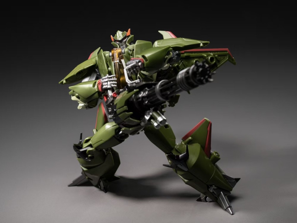 In Stock New APC Bolt TFP Skyquake Modified Version Action Figure