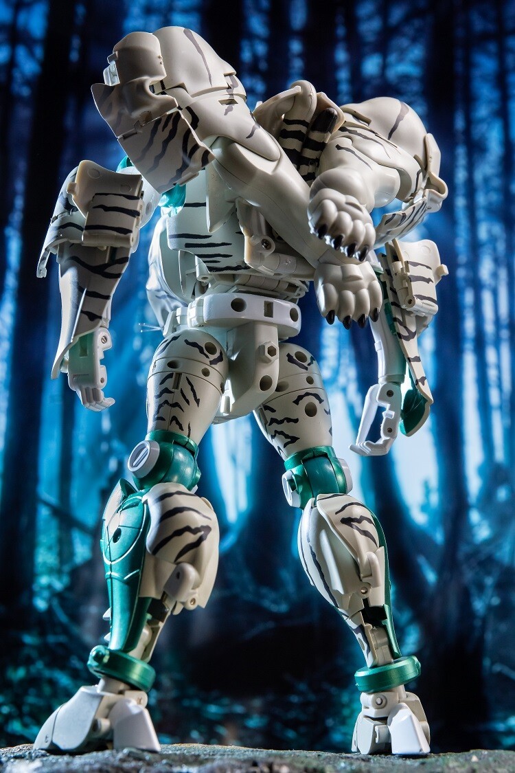 In Stock New 4th Party Masterpiece BW-10 Tigatron Action Figure Reissue Verion