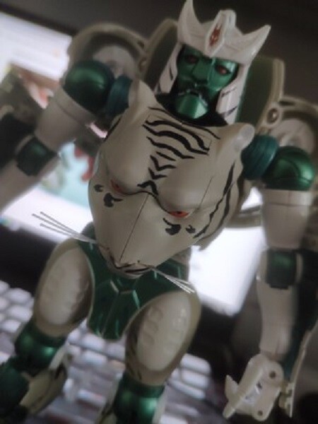 In Stock New 4th Party Masterpiece BW-10 Tigatron Action Figure Reissue Verion