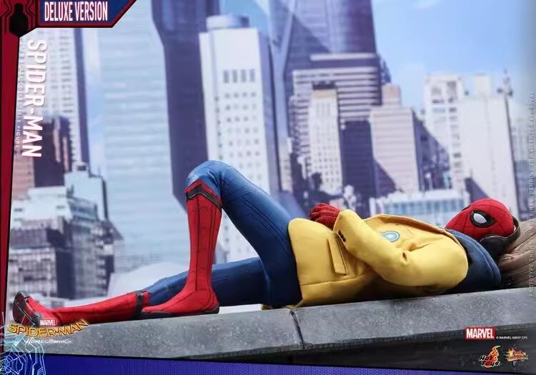 New Hot Toys MMS426 Spider-Man Homecoming Peter Parker Deluxe Version