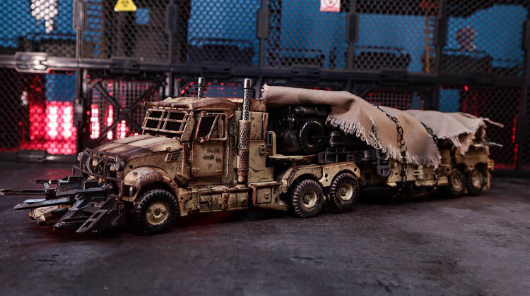 In Stock New Unique Toys R-05 Desperado Mege Truck Desert Version Action Figure