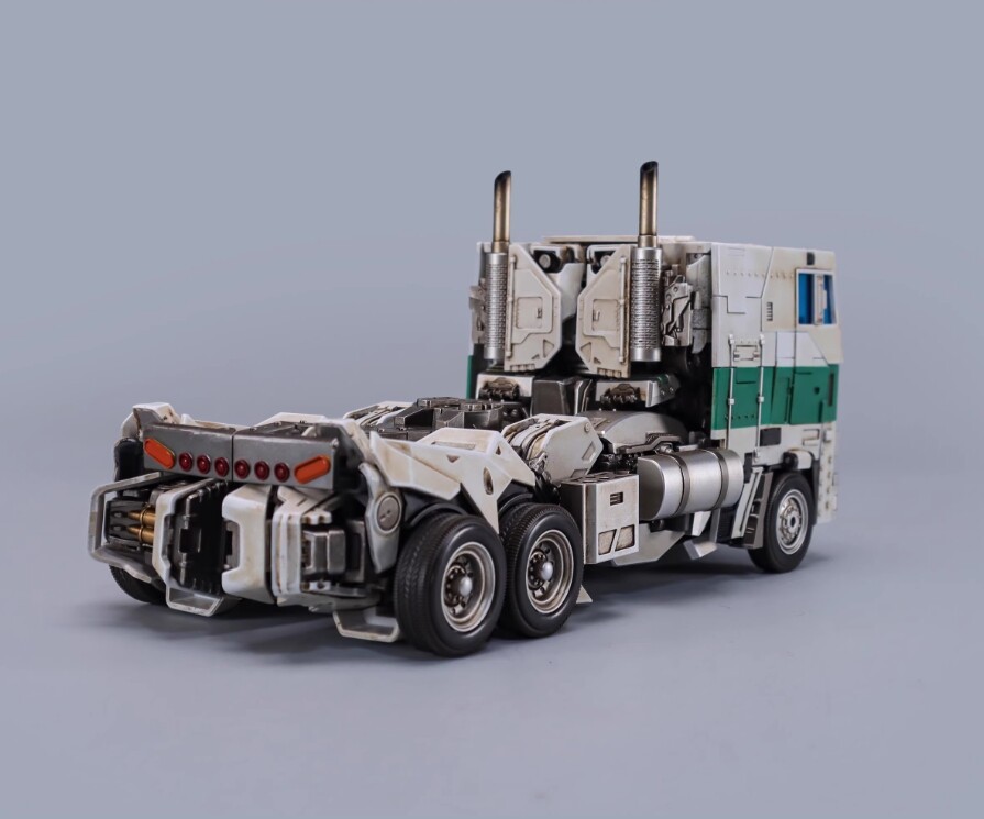 In Stock New Magnificent Mecha MM-01W OptimusPrime Repaint Ver. Die-cast Figure