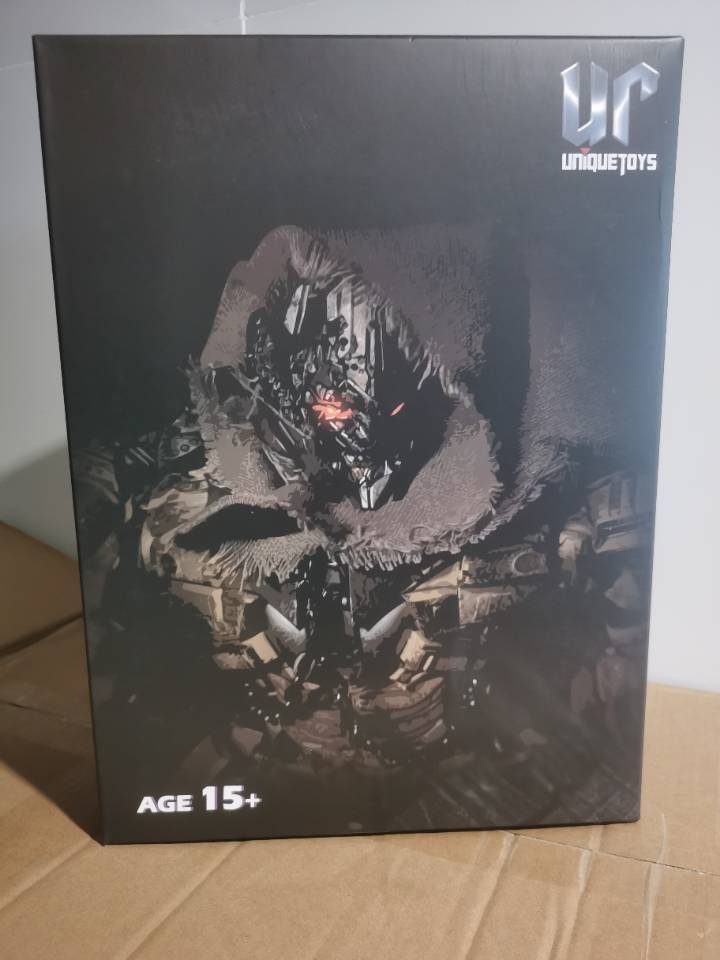 In Stock New Unique Toys R-05 Desperado Mege Truck Desert Version Action Figure