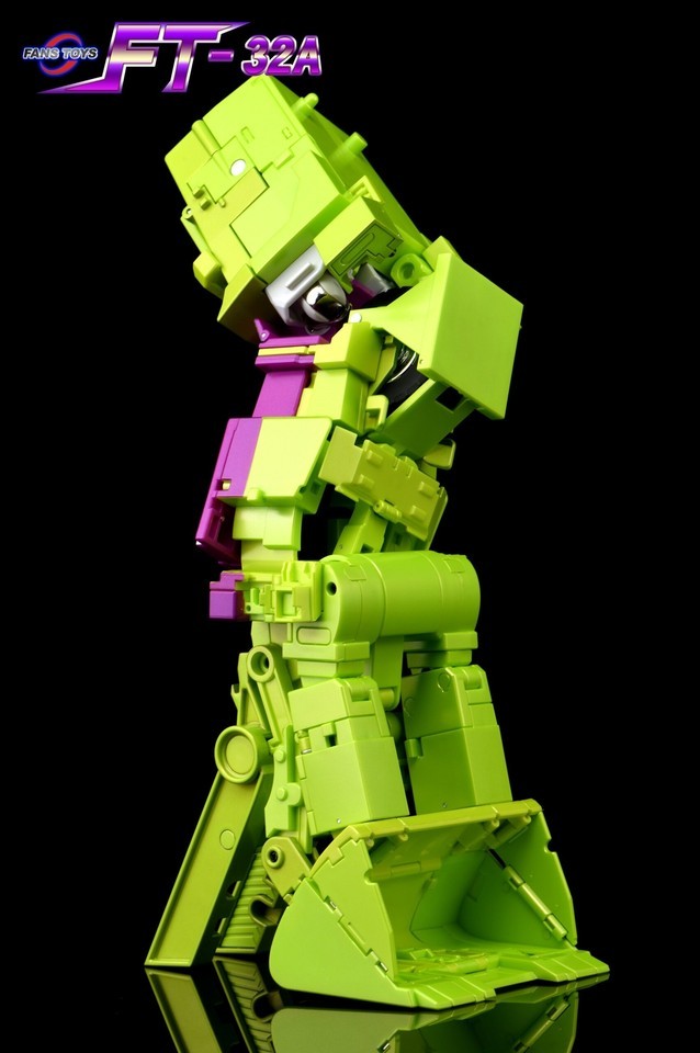 In Stock New FansToys FT-32A G1 Scrapper Devastator Transformable Action Figure