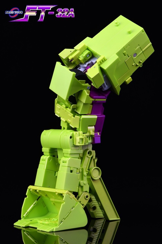 In Stock New FansToys FT-32A G1 Scrapper Devastator Transformable Action Figure