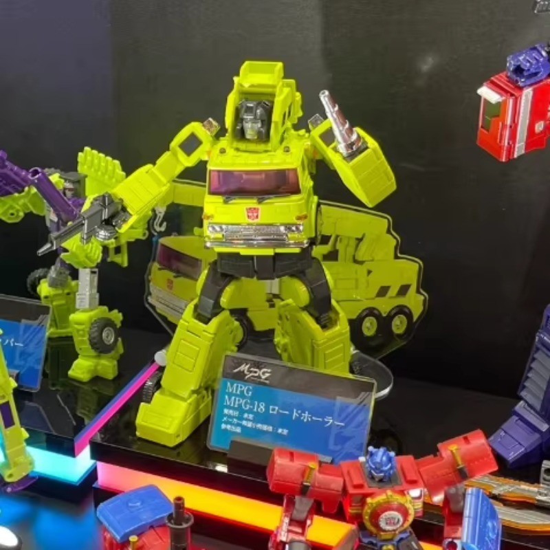 TAKARA Transformers Master Class MPG-18 Green Crane Road Transporter In Stock