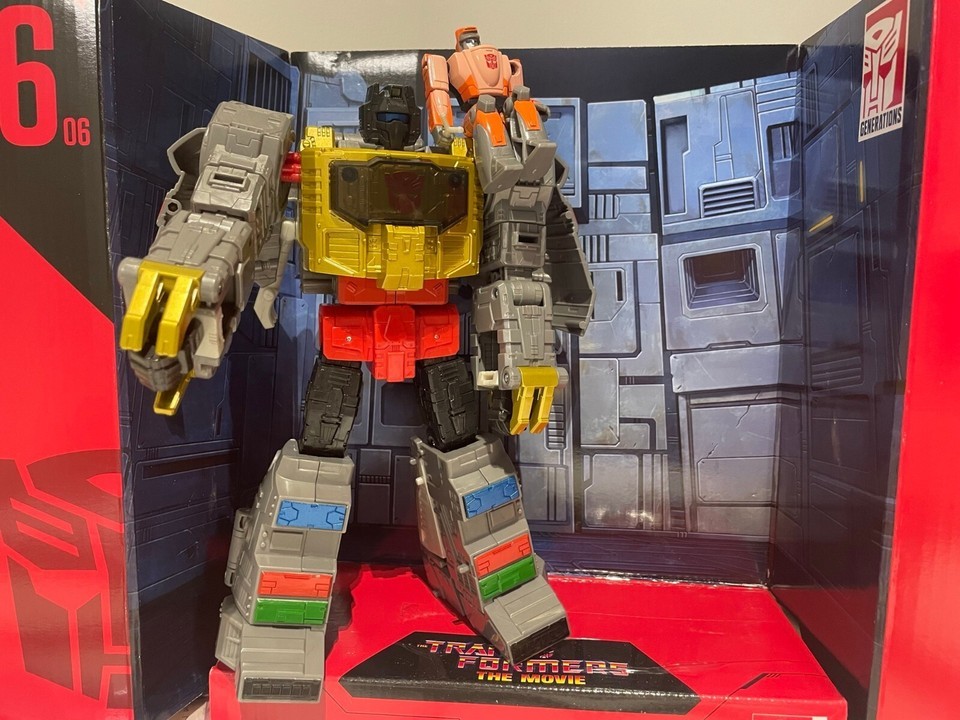 Transforms Studio Series 86-06 Leader Grimlock and Autobot Wheelie 1986 Movie