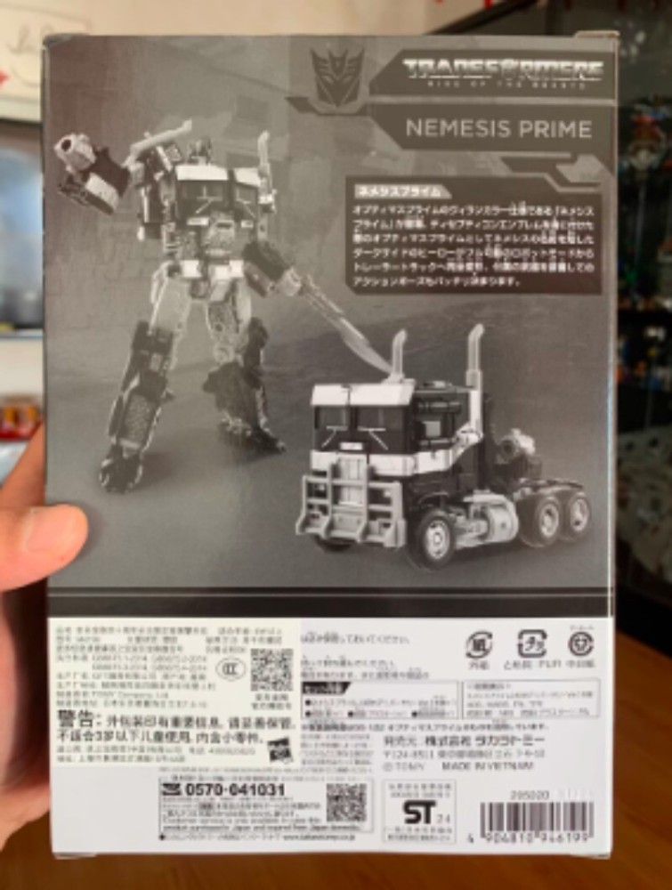 Takara Tomy SS-102 SS102 SSEX Dark Optimus Prime Action Figure Toy Model InStock