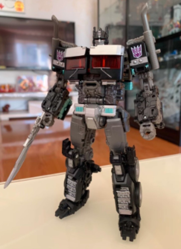 Takara Tomy SS-102 SS102 SSEX Dark Optimus Prime Action Figure Toy Model InStock