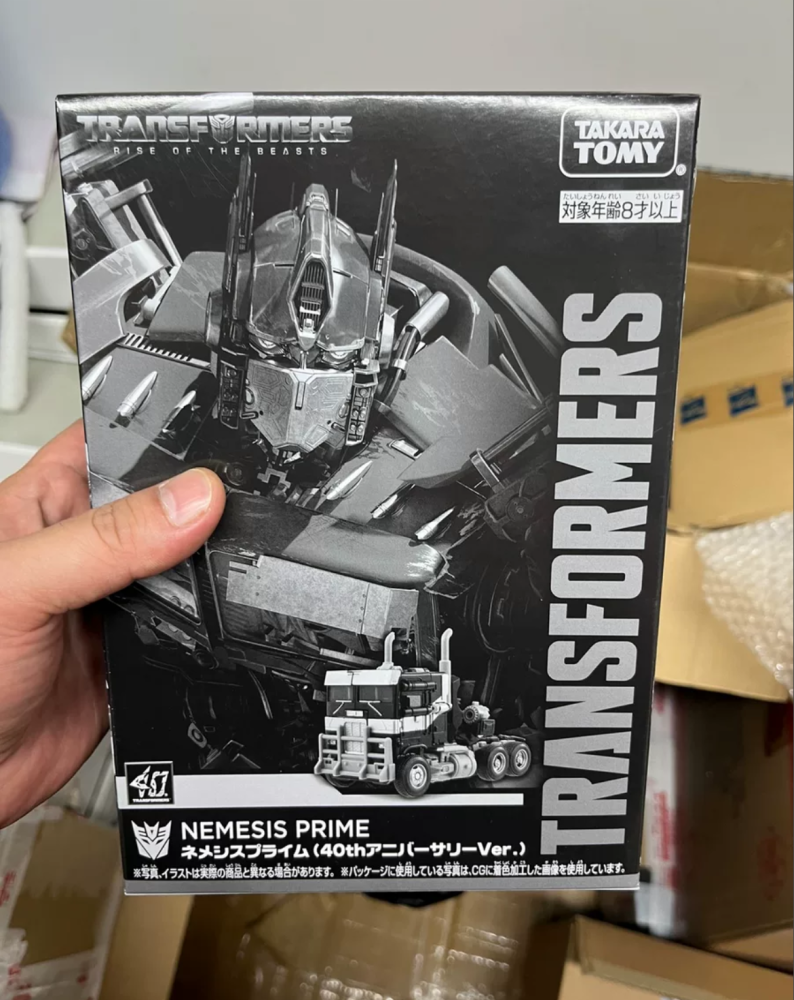 Takara Tomy SS-102 SS102 SSEX Dark Optimus Prime Action Figure Toy Model InStock