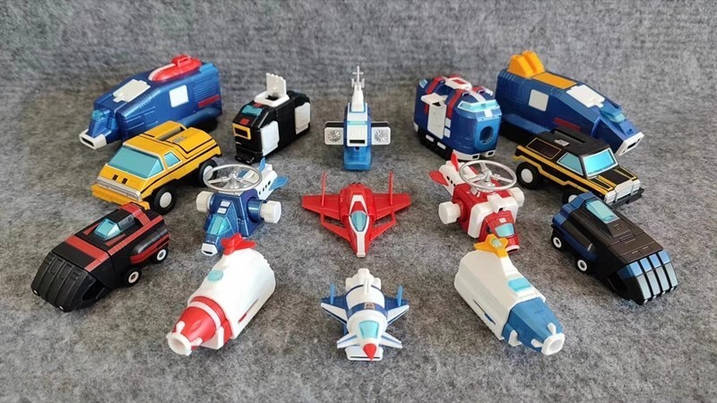 New FJ Voltron Vehicle Force 15 Form-fitting Airplane Transforms Figure Toy