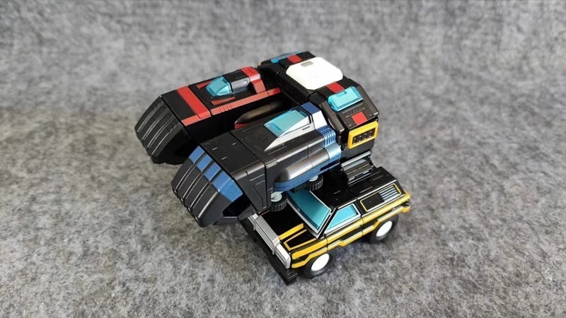 New FJ Voltron Vehicle Force 15 Form-fitting Airplane Transforms Figure Toy