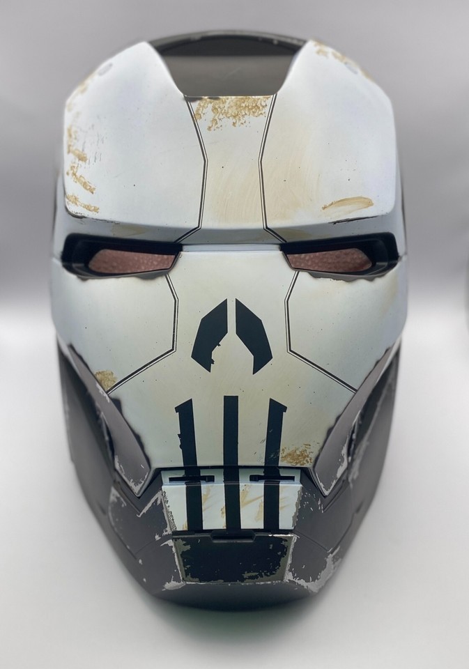 New Hasbro Pulse Marvel Legends Gamerverse Series The Punisher Electronic Helmet