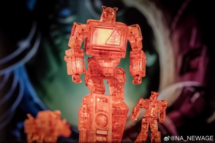 Newage NA H62R LOUIE Mini G1 Blaster Transformable Action figure In Stock