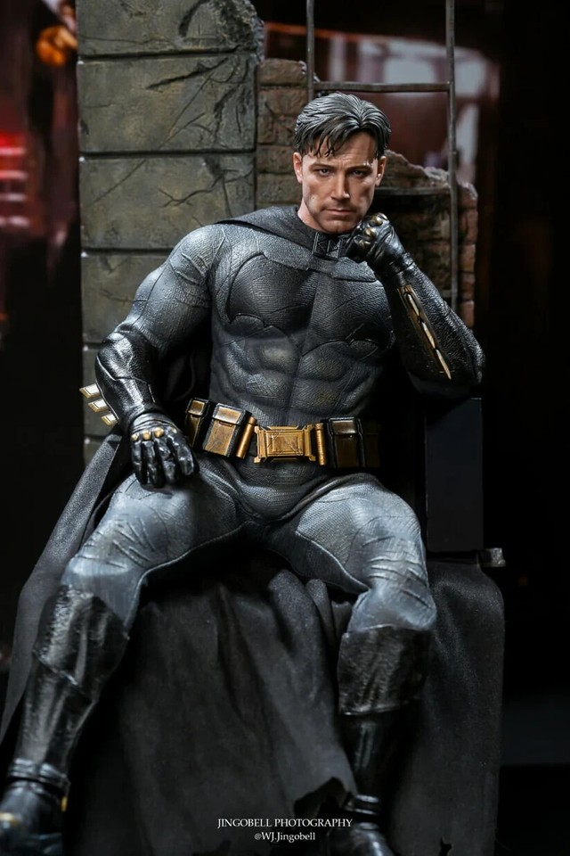 Ready! New Hot Toys MMS732 1/6 Batman v Superman 2.0 Batman Deluxe Version