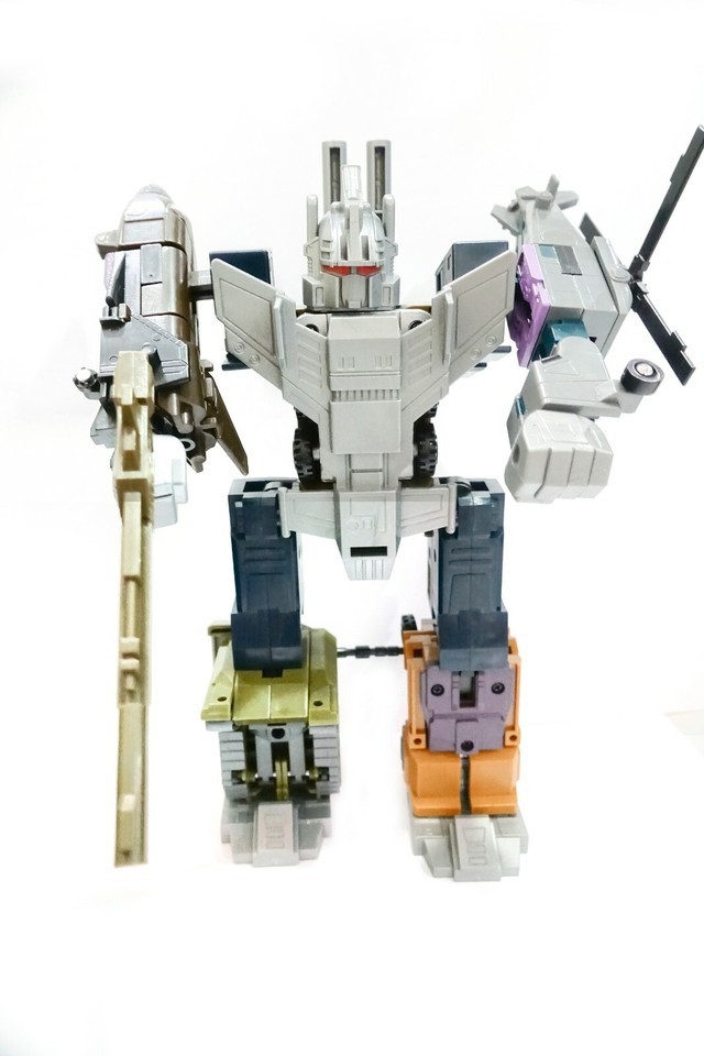 NEW TRANSFORMERS G1 Reissue Bruticus Multiforce Brand New With Box Free Shipping