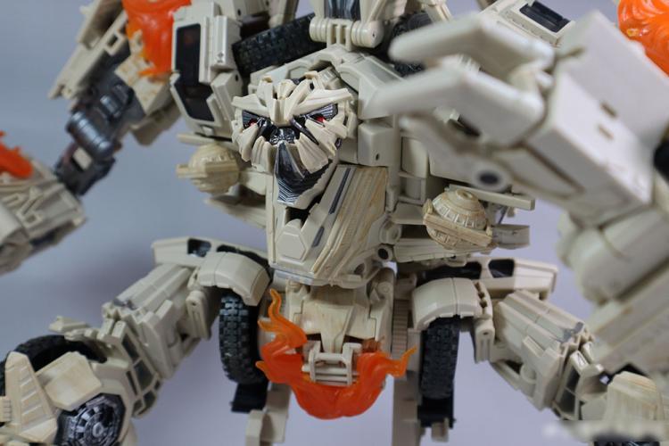 In Stock New 4th Party MP Scale MMP-14 Bonecrusher Action Figure Transforms Toy