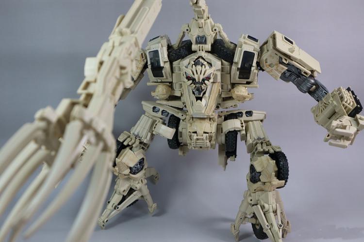 In Stock New 4th Party MP Scale MMP-14 Bonecrusher Action Figure Transforms Toy