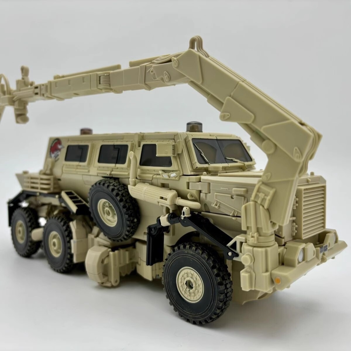 In Stock New 4th Party MP Scale MMP-14 Bonecrusher Action Figure Transforms Toy