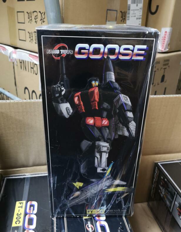 INSTOCK transforms Fans Toys FT-30C Goose G1 Skydive figure  FT30C