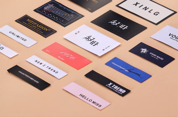 custom woven labels for clothing