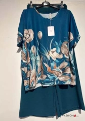 Black Plus Size Floral Print Ricrac Striped Trim Short Sleeve Cotton Blouse