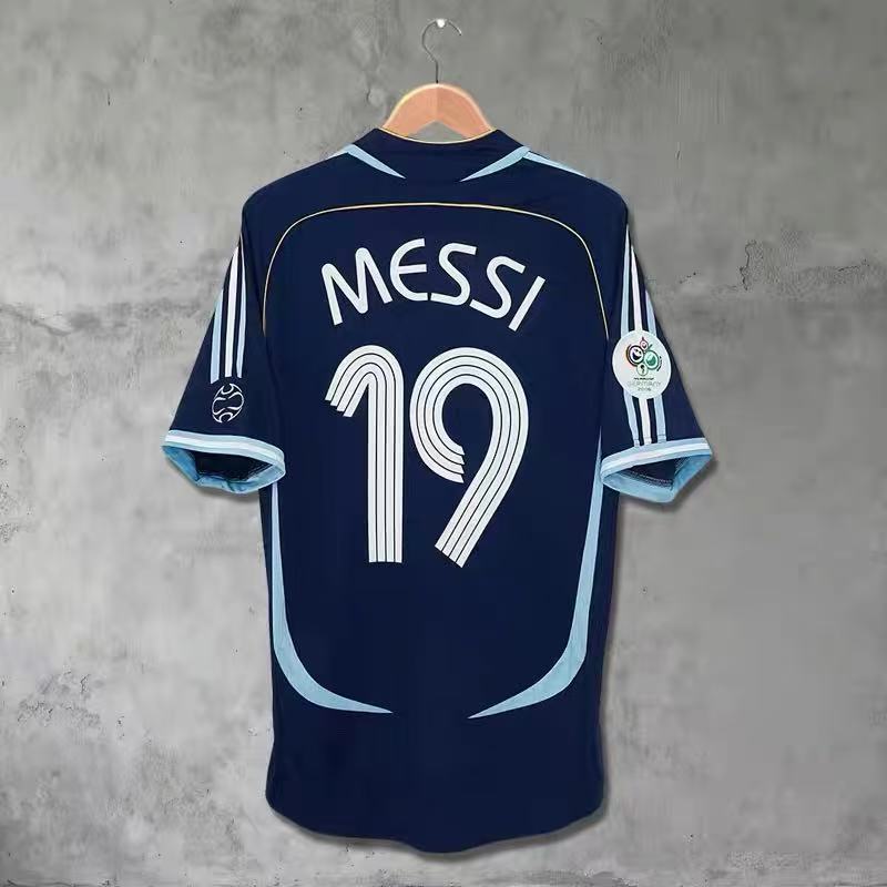 2006 Argentina away jersey  10