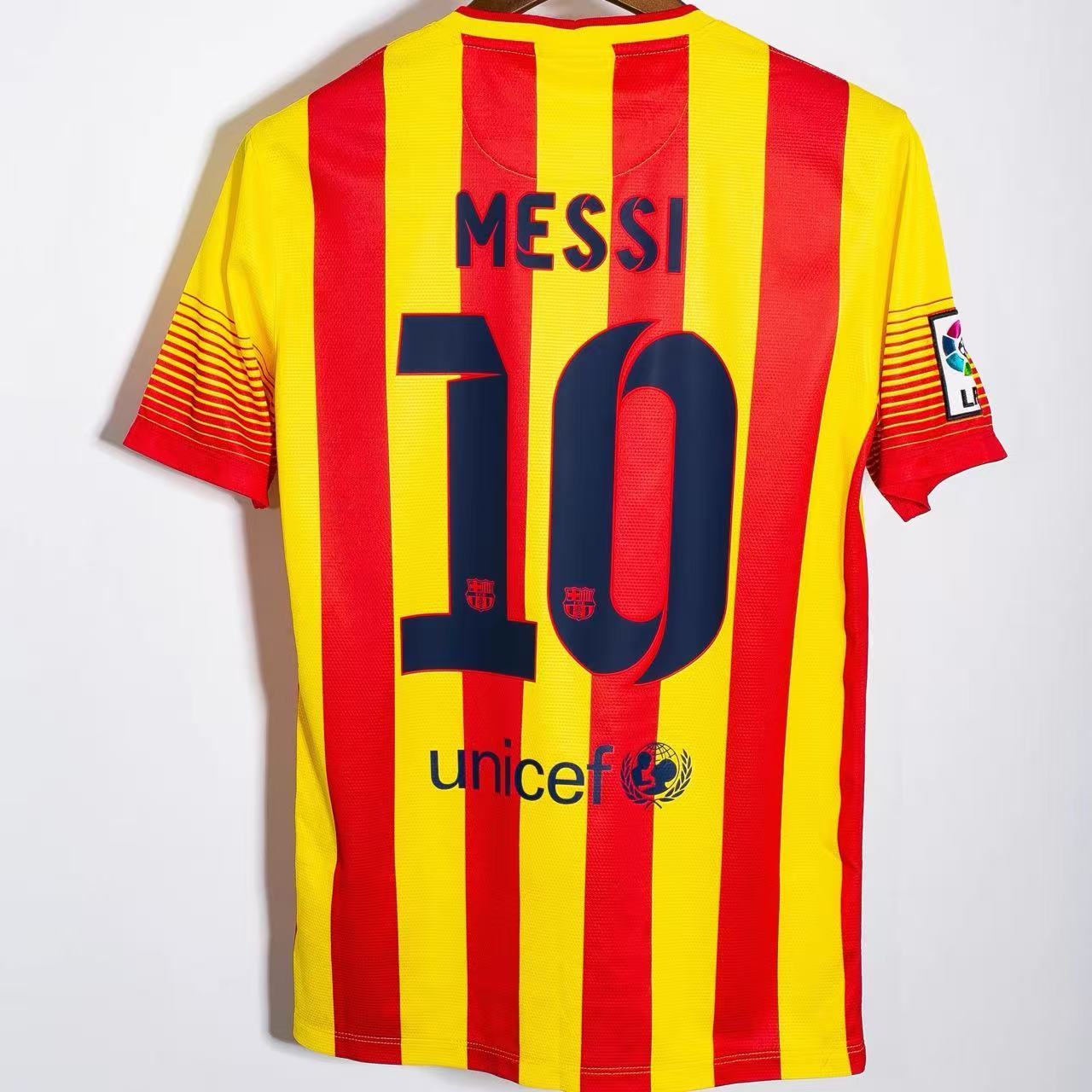13/14 Barcelona away jersey 10