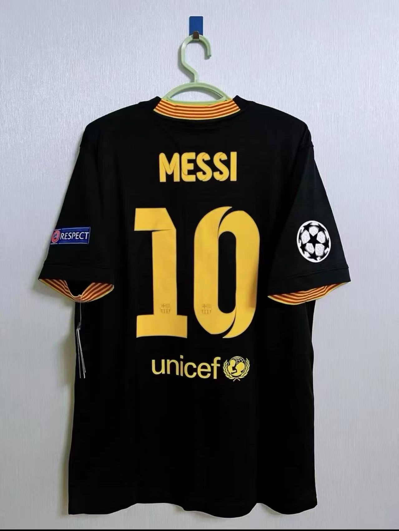 13/14 Barcelona third jersey 10