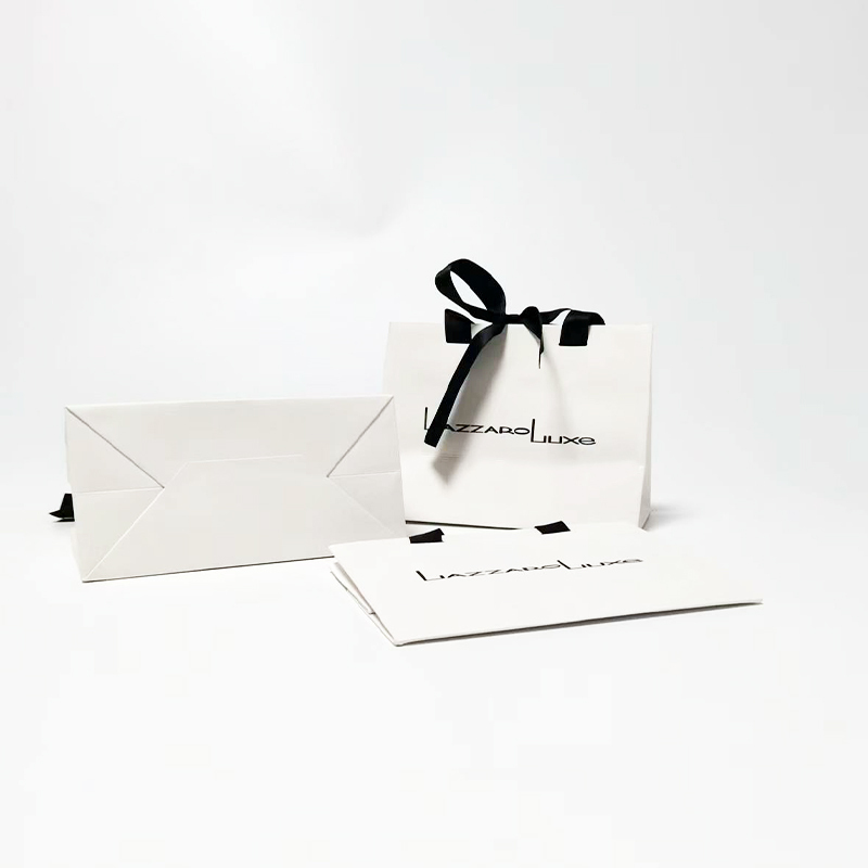 White Paper Gift Bag,YI YUAN,White Paper Gift Bag