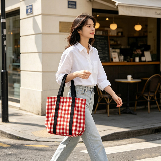 reusable shopping tote