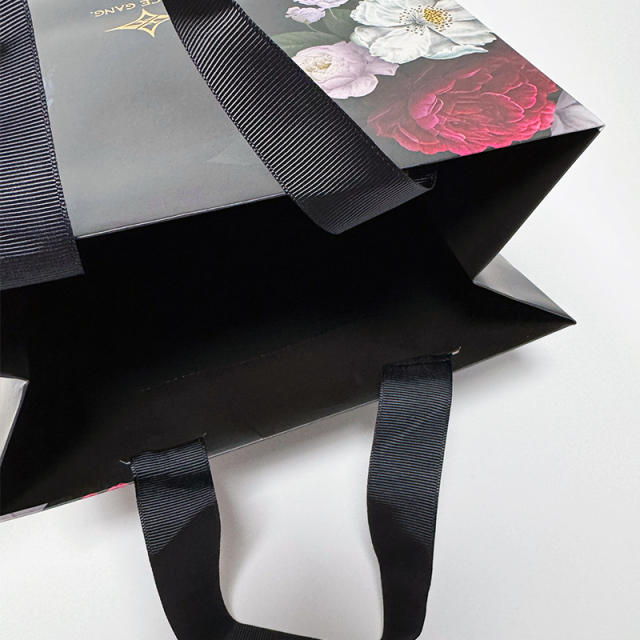Custom Luxury Printed Paper Gift Bag,YI YUAN,Custom Luxury Printed Paper Gift Bag