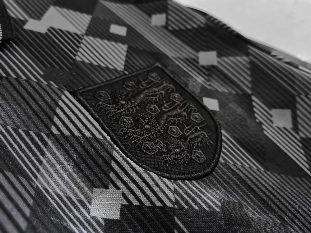 Vintage 1990 England Umbro Black Retro Jersey – Iconic Diamond Jacquard – 5A Grade Edition
