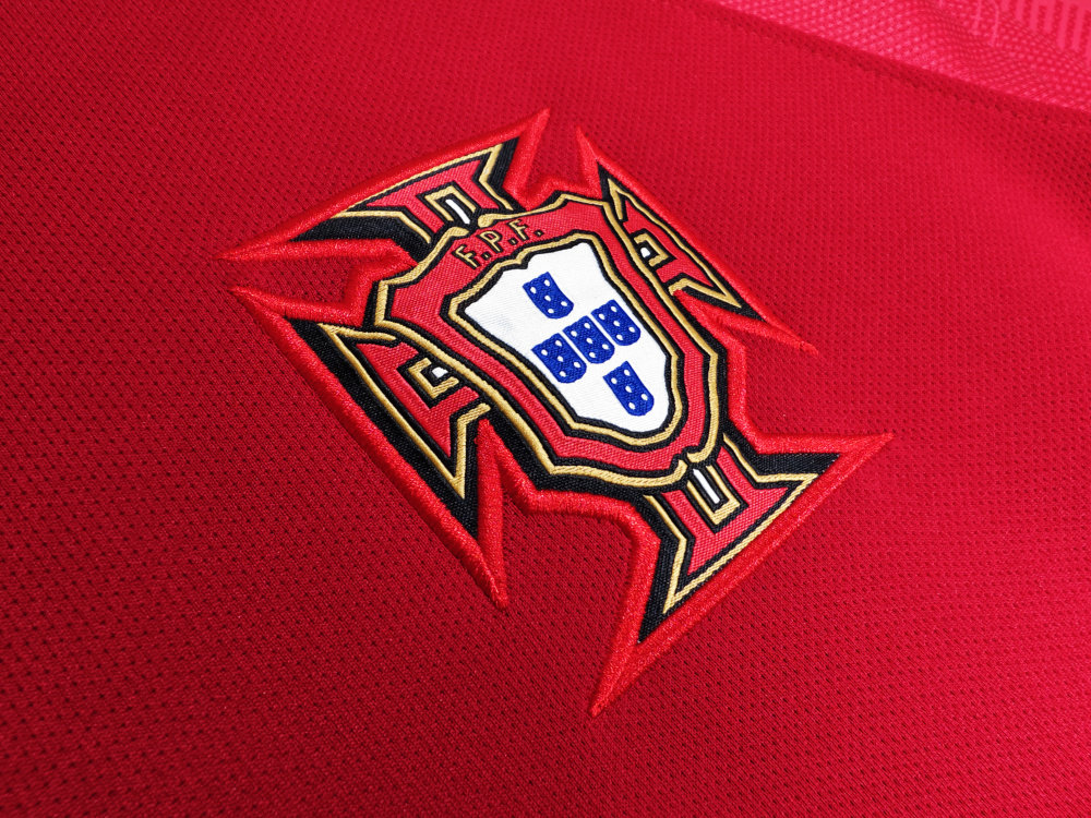 Vintage World Cup 2018 Portugal Home Long Sleeve Retro Jersey – 3B Grade Premium Edition