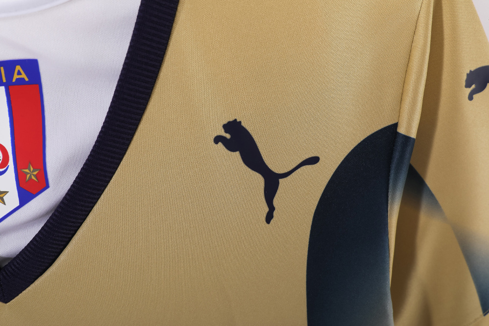 Vintage World Cup 2006 Italy Goalkeeper "Buffon" Gold Retro Jersey – 8A Grade Premium Edition