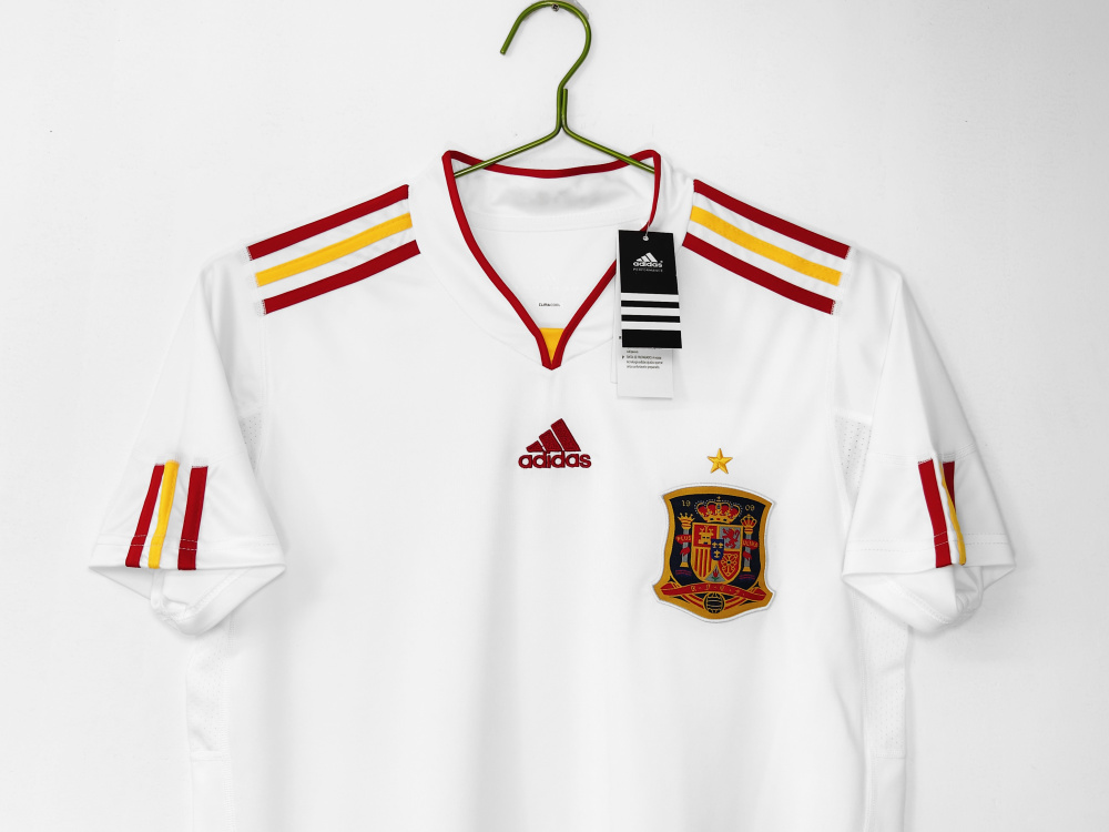 Vintage 2011/12 Spain Away "Euro 2012 Champions" Retro Jersey – 8A Grade Premium Edition