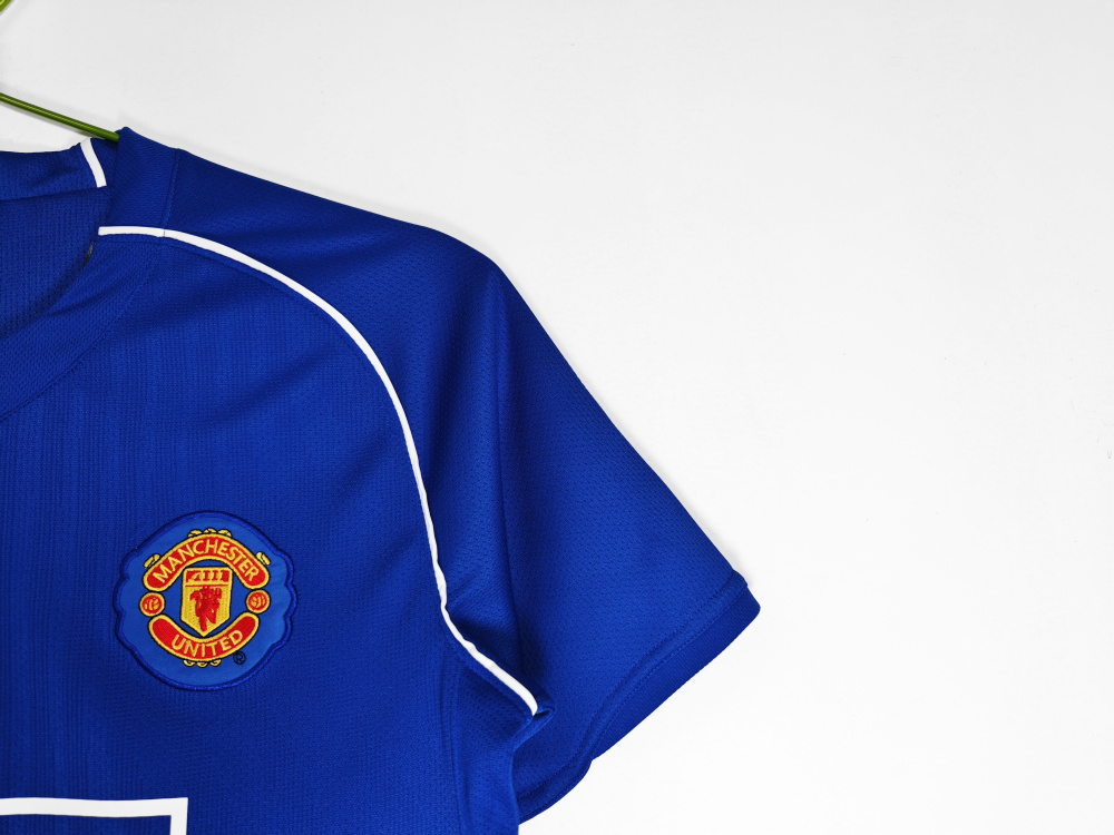 Vintage 2007/08 Manchester United GK Shirt – Royal Blue – 5A Grade Edition